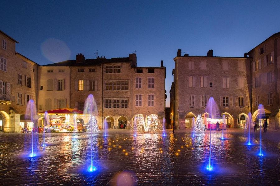 Le Nid 3 Etoiles Wifi, Netflix, Disney, Coeur De Bastide Villefranche-de-Rouergue Exterior foto